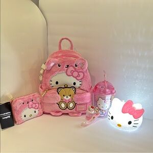 Hello Kitty set of 5 Backpack Carrying Bear, Wallet, Cup, Bag Charm, Night Lamp